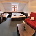 Hotel Stirinska Stodola U Prahy *