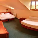 štiřínská Stodola U Prahy * Kamenice (Prague-East)