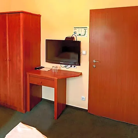 Stirinska Stodola U Prahy 酒店 Kamenice (Prague-East)
