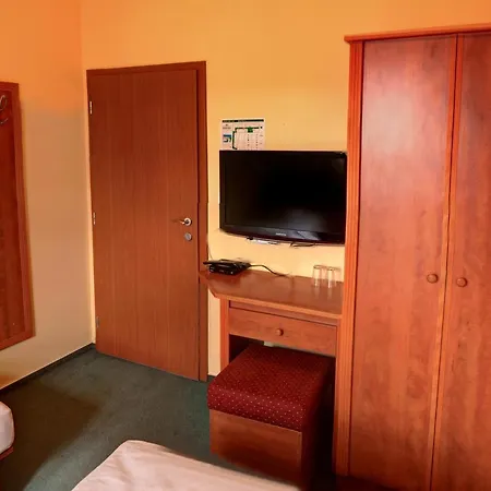 štiřínská Stodola U Prahy *