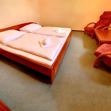 štiřínská Stodola U Prahy Hotel
