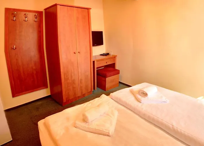 Stirinska Stodola U Prahy Hotel